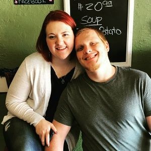 Meet your Posher, Lindsey